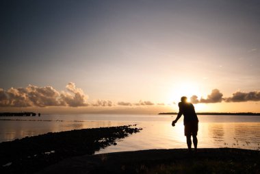 Körfezde sabah ışığı.