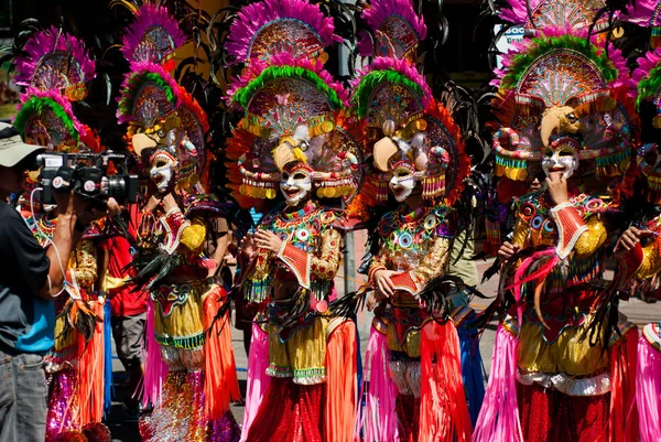 Masskara Fesztivál Street Dance Parádé Résztvevője Szemben Videokamera — Stock Fotó