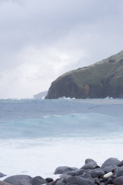 Batanes Kıyı Uçurumu, Filipinler.