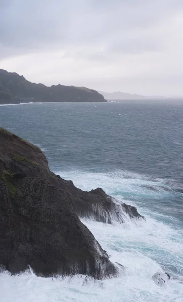 Costa Rocciosa Batanes Filippine — Foto Stock