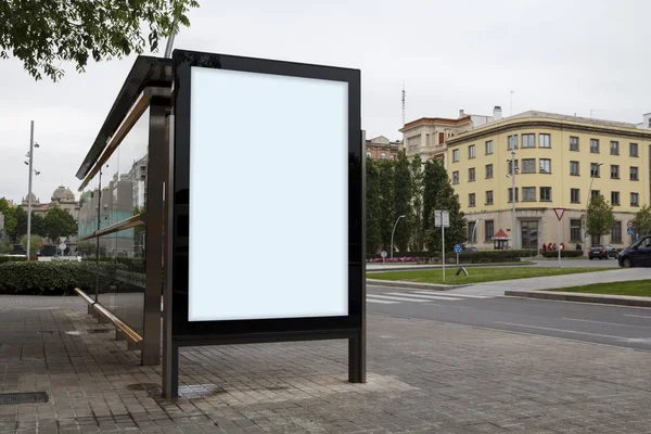 Anuncio en blanco burla — Foto de Stock