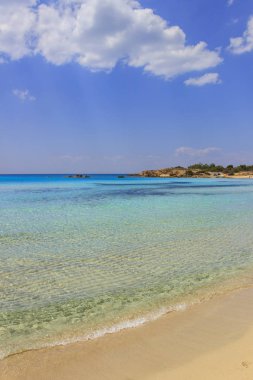 Yaz deniz manzarası, Apulia sahil: Marina di Pulsano beach (Taranto), Lido Silvana defne. 