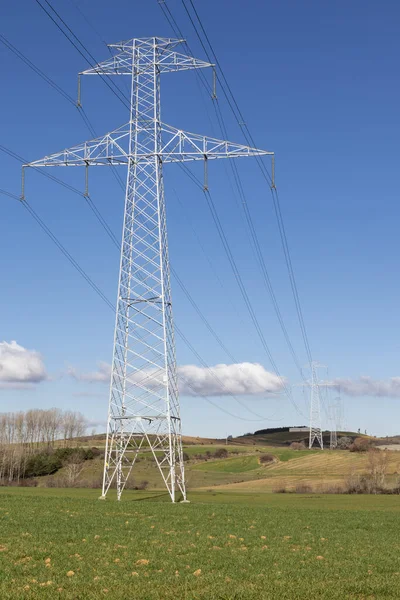 Pólo Elétrico Estação Torre Eletricidade Sobre Céu Azul Nuvens Formato — Fotografia de Stock