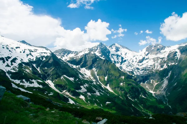 Rocky dağ manzarası, Alpler, Avusturya. Grossglockner. Dağ Görünümü.