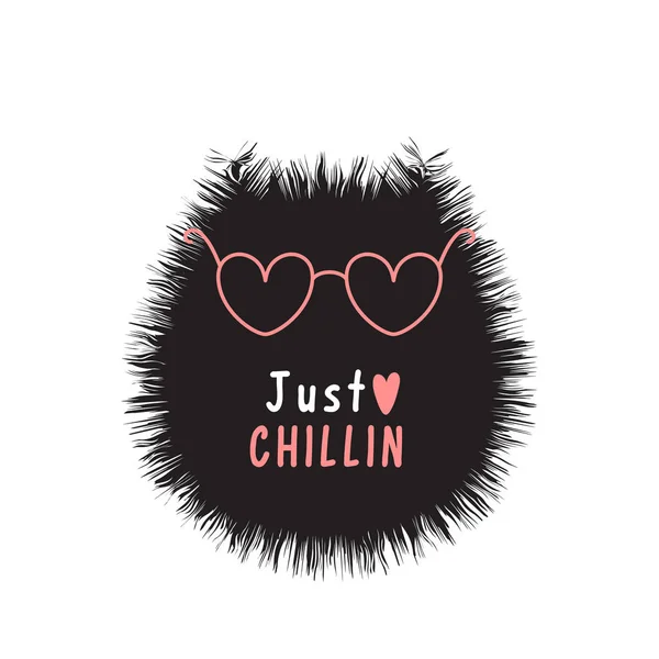 Cartão com gato preto criativo, óculos rosa e texto apenas chillin — Vetor de Stock