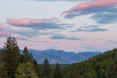 Dağlar gökyüzü günbatımı