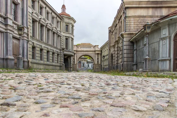 Moscow, Moscow Region, Russia, old street, historical buildings on the oldest street - a landmark of Moscow. — Stock Photo, Image