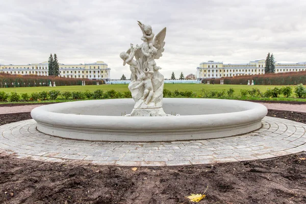Arkhangelskoye múzeumi birtoka. Arkhangelskoye - egyedülálló emlékmű az orosz építészet a kastély — Stock Fotó