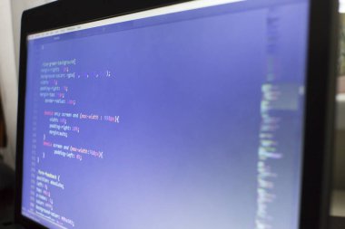 Web Tasarımcısı Css3/daha az/Sass kodu kapatın. Stil ağ web sitesi