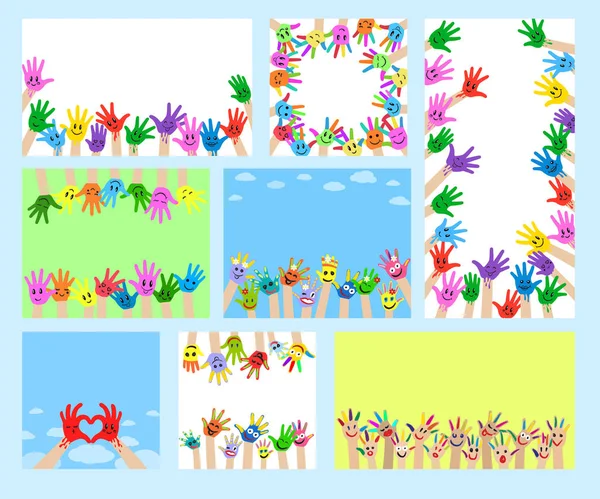 Niños manos con sonriente cara vector ilustraciones colorido feliz niño palmeras fondos conjunto — Archivo Imágenes Vectoriales