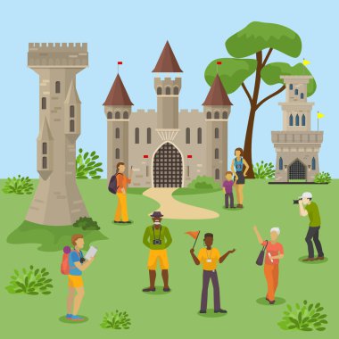 Grup turistleri, ortaçağ harabeleri, seyahat ekibi Avrupa kalesini, düz vektör illüstrasyonunu keşfediyor. Batı kalesini fotoğraflayan karakterler..