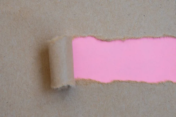 Gescheurd papier met gekrulde randen. concept imago — Stockfoto