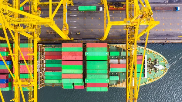 Container ship loading and unloading in deep sea port, Aerial to — Stock Photo, Image