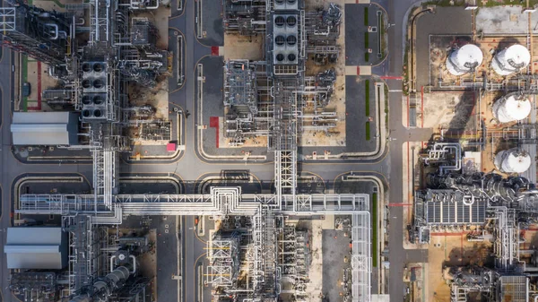 Widok z lotu ptaka rafinerii ropy naftowej, rafinerii roślina, fabryka rafinerii. — Zdjęcie stockowe