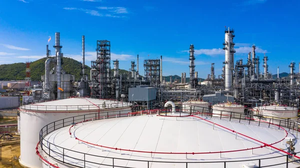 Petrol, rafineri ve petrokimya, fabrika sanayi işleri.