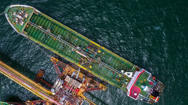 Scheepsolietanker, vanuit de lucht bekeken, olietanker op vloeibaar petroleumgas (Lpg) — Stockfoto