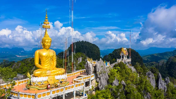 Αεροφωτογραφία Tiger Cave Temple, Buddha στην κορυφή του βουνού με β — Φωτογραφία Αρχείου