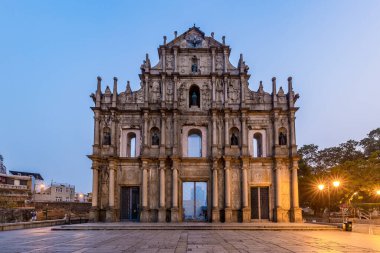 St. Paul 's, Macau' nun kalıntıları, 2005 yılında resmi olarak UNESCO 'nun Dünya Mirası Bölgesi olan Macau Tarihi Merkezi' nin bir parçası olarak listelendi..