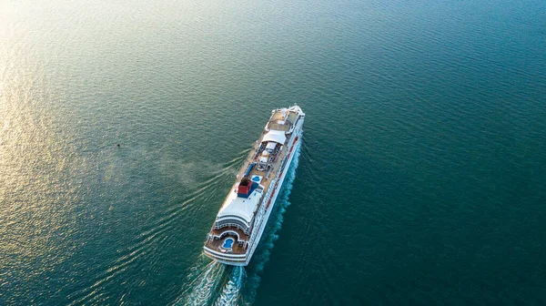 Aerial View Cruise Ship Sunset Ocean Aerial View Large Cruise — Stock Photo, Image