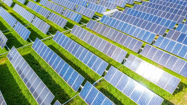 Paneles Solares Vista Aérea Energía Renovable Con Paneles Fotovoltaicos — Foto de Stock