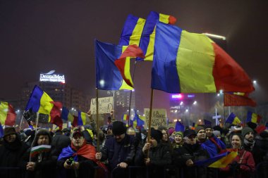 Üç yüz bin protesto insanlar