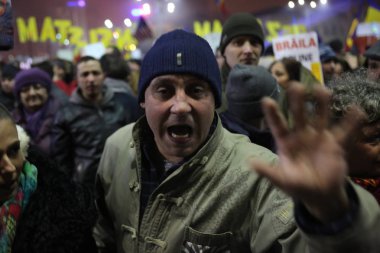 Üç yüz bin protesto insanlar