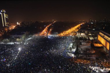 Romanya bozulması hukuk rahatlatır gibi binlerce protesto
