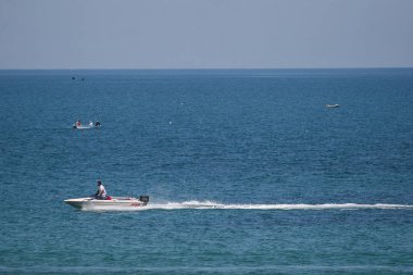 Karadeniz gemilerde insanlar