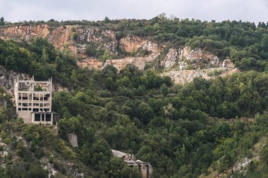 Craciuneasa, Hunedoara county, Romanya, 6 Eylül 2009: Hunedoara'daki Craciuneasa Dolomit madeni. 