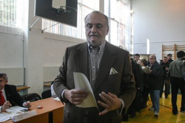 Dinu Patriciu oylaması 