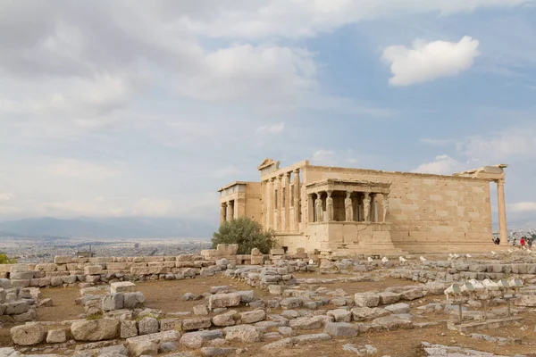 Erechtheum temple ruínas no acropolis em Atenas, Greece — Fotografia de Stock