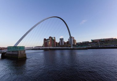 Newcastle Quayside Gateshead Millenium Bridge ve Baltık