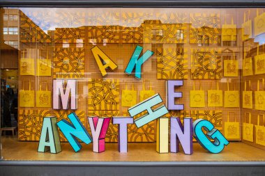 Manchester, Birleşik Krallık - 1 Mart 2020: Manchester 'daki Fred Aldous Sanat ve Esnaf Dükkanı