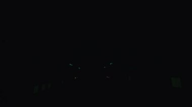 Elektro odada ışık açık