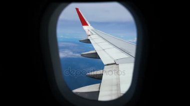 uçak pencere görünümü gün, bir uçağın kanat. yolcu uçak havacılık havayolu seyahat meşguliyet uçan