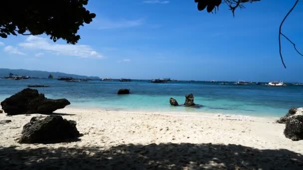 A beautiful white beach with clear water. first-person view — Stock Video