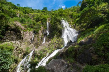 Krak E-Dok şelale Khao Yai Milli Parkı, Saraburi Tayland, dağın tepesine