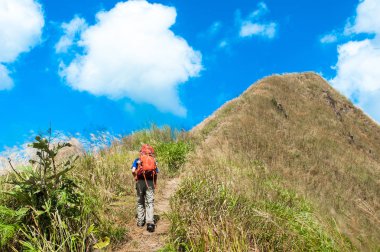Dağlarda, Thongphaphum Milli Parkı Thaila hiking yaz