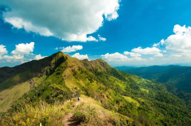 seyahat ve Khao Chang gitti - tanga Pha Phum Milli Park'ın en yüksek zirvesi Kanchanaburi Tayland, hiking