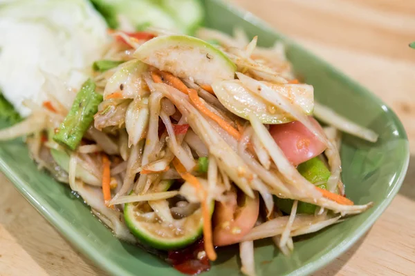 Somtum: leckeres und traditionelles thailändisches Essen (vegetarisches Essen, kein Fleisch)) — Stockfoto