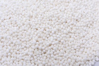  Beyaz arka plan üzerinde izole sago tohumları