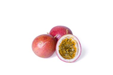 Paket tasarım öğesi olarak beyaz arka plan üzerinde Passion fruit