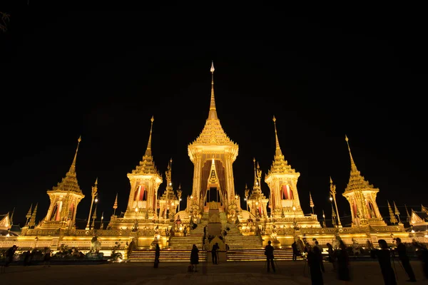 Bangkok, Tailandia - 20 de octubre de 2017 La Cereonia de Creación Real para Su Majestad el Rey Bhuibol Adulyadej en Sanam Luang se preparó para ser utilizada como funeral real del 26 al 29 de octubre de 2017 —  Fotos de Stock