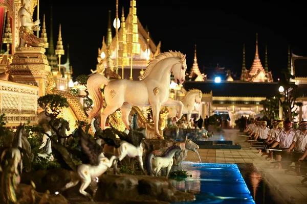 Bangkok, Tayland - His Majesty King Bhuibol Adulyadej Sanam Luang, Kraliyet oluşturma Cereony Kraliyet cenaze Ekim 26-29, 2017 kullanılmak üzere hazırlanan 20 Ekim 2017