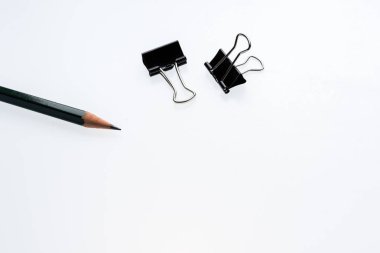 Alanı boş kağıt A4 ve kalem ve arka ciltçi klibini sekmesinde kopyalamak