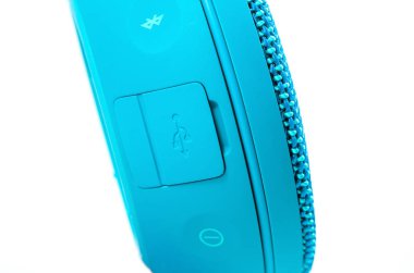 Bluetooth / kablosuz speakebluetooth / kablosuz hoparlör beyaz backgroundround