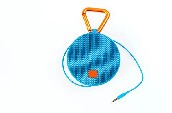 Beyaz arka plan üzerinde Bluetooth sözcü