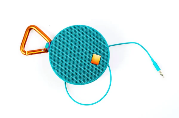 Beyaz arka plan üzerinde Bluetooth sözcü