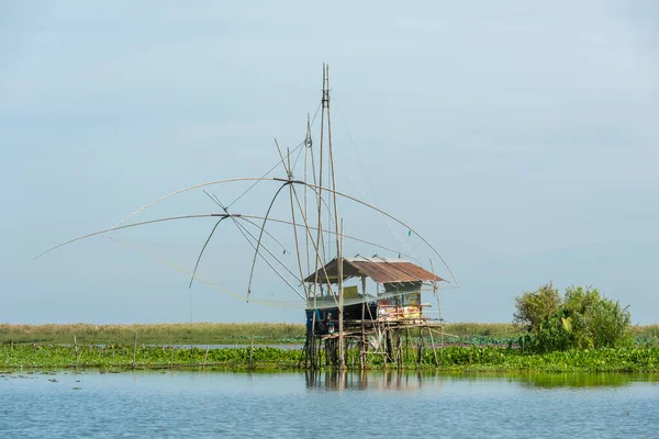 Villaggio Pescatori Thailandia Con Una Serie Strumenti Pesca Chiamati Yok — Foto Stock