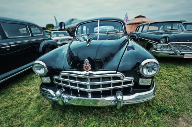 Kiev, Ukrayna - Ekim 2017: Sovyet retro Araba siyah Gaz-12 (Zim) 1949 ve 1959 arasında üretilen 